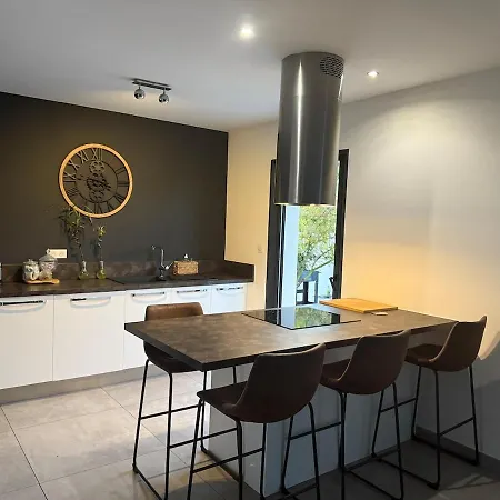 Maison Contemporaine *