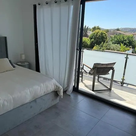 Maison Contemporaine *